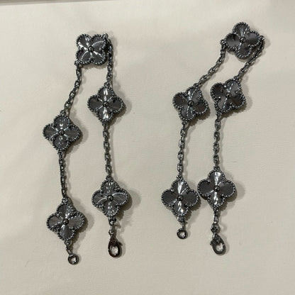 [Everoly JW] CLOVER 5 MOTIF BLACK BRACELET