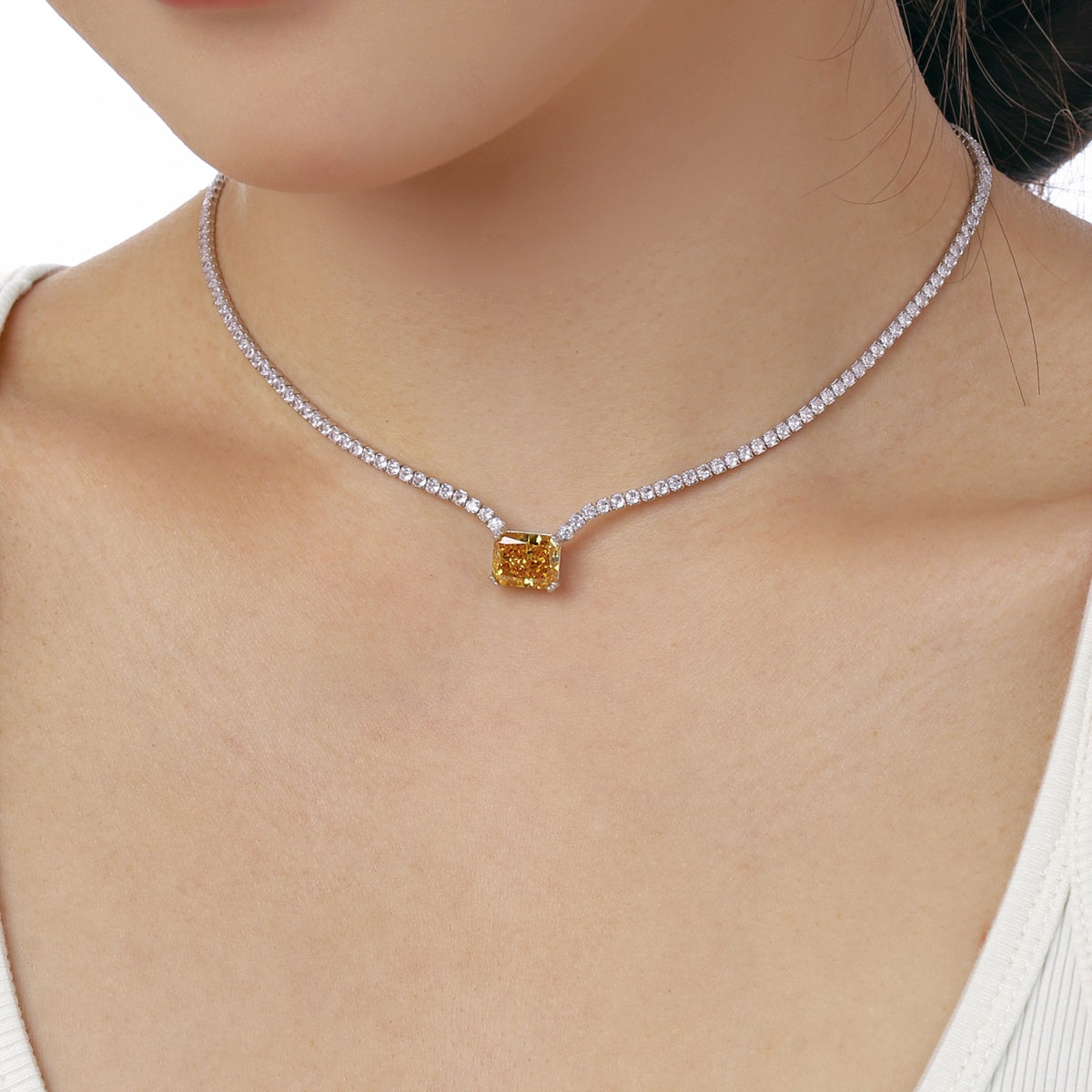 [Everoly JW]4.0 Carat Elegant Radiant Cut Necklace