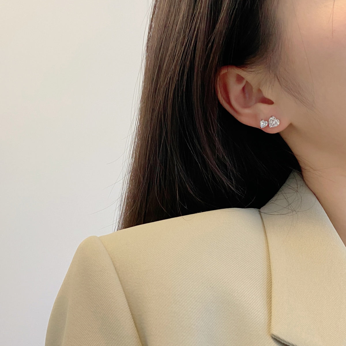[Everoly JW]Double Heart-Shape Classic Princess Style Earrings