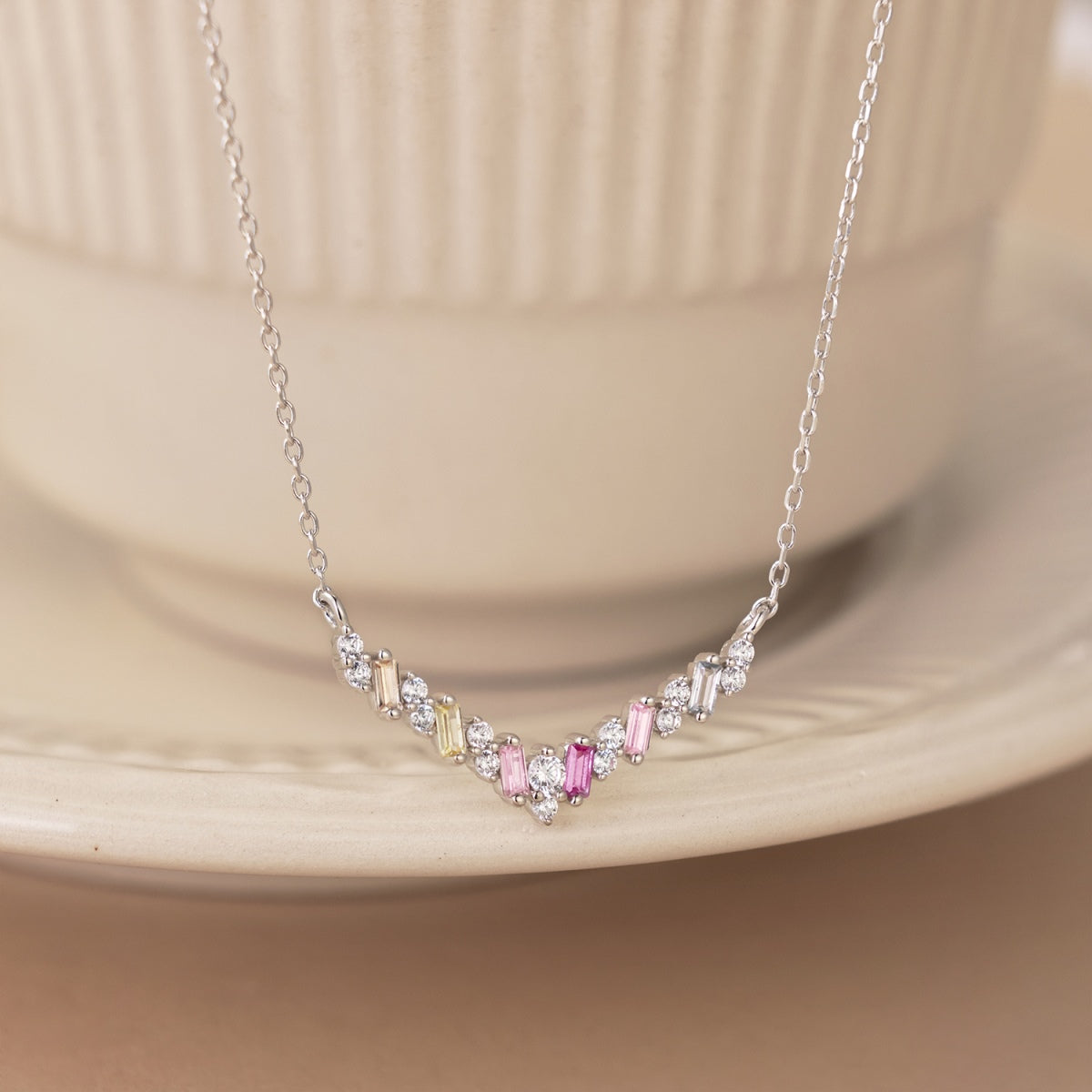 [Everoly JW]Dazzling Rainbow Necklace