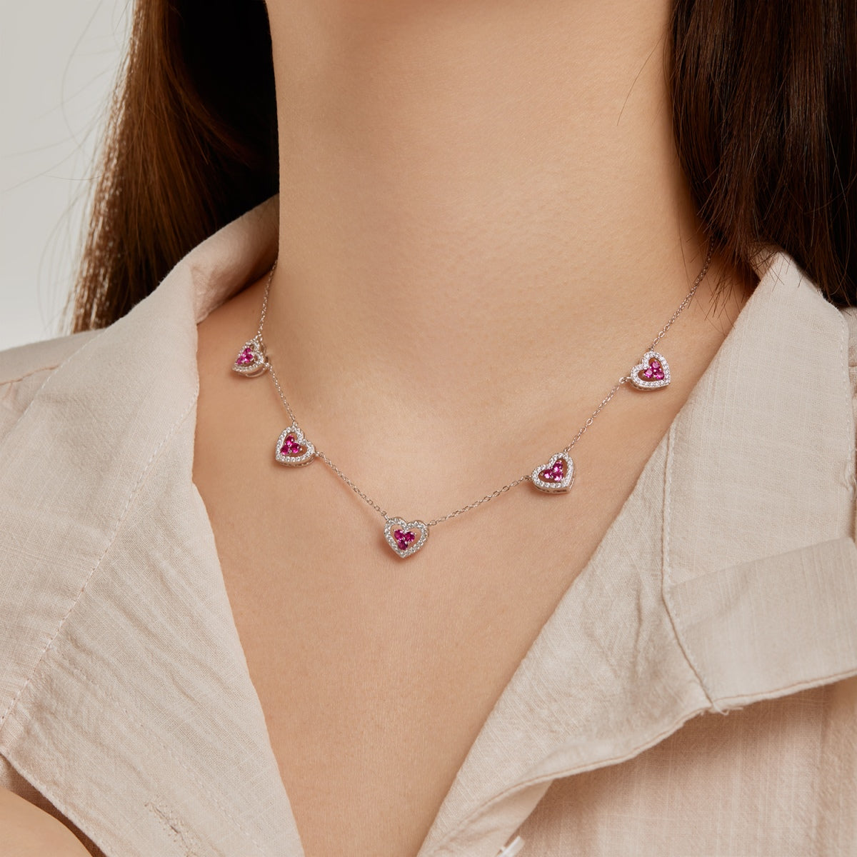 [Everoly JW]Sparkling Five Heart Necklace