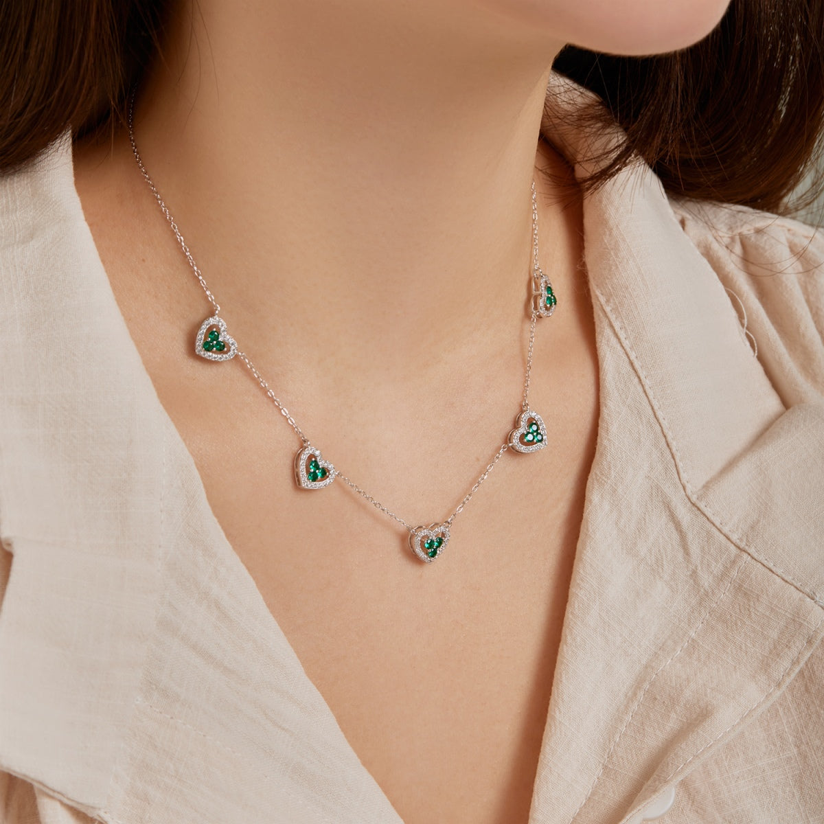 [Everoly JW]Sparkling Five Heart Necklace