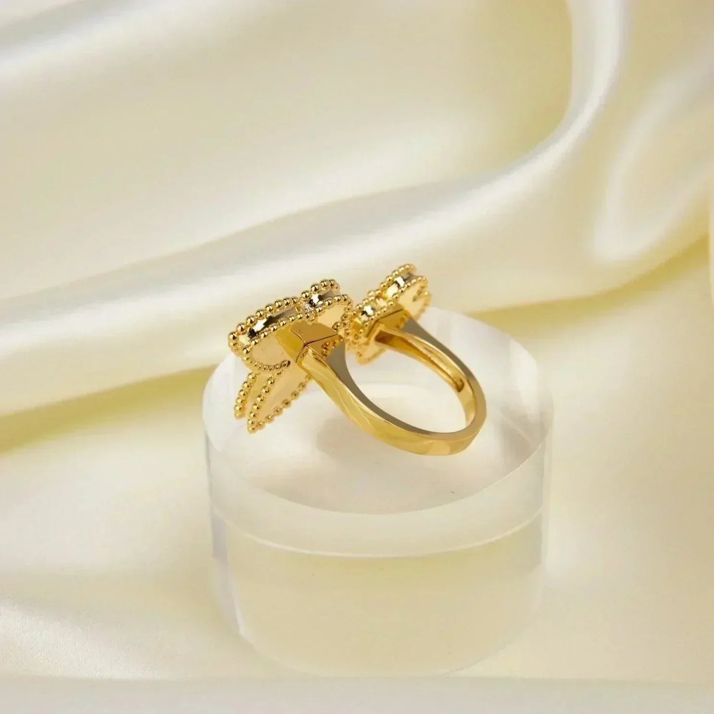 [Everoly JW] GLÜCK ZWISCHEN DEN FINGERRINGEN