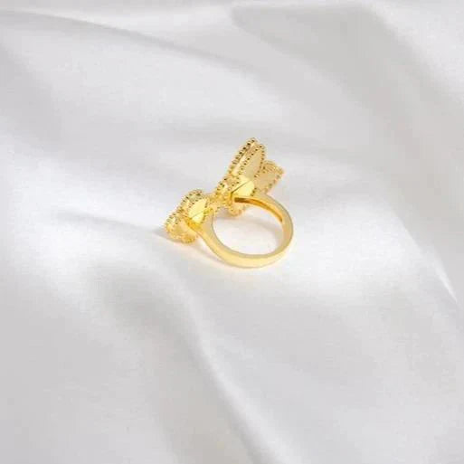 [Everoly JW] GLÜCK ZWISCHEN DEN FINGERRINGEN