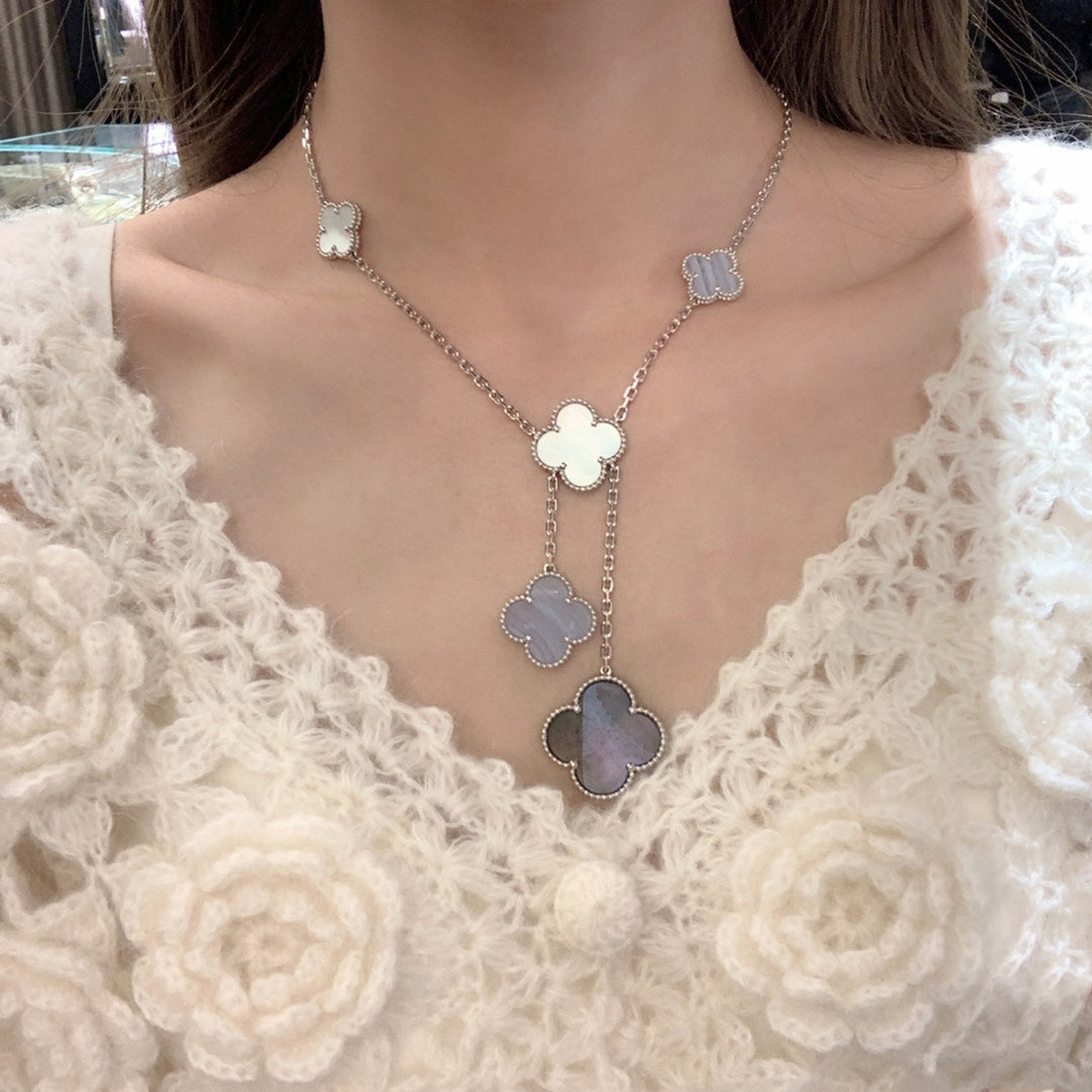 [Everoly JW]クローバーモップカルセドニーネックレス シルバー 6モチーフ