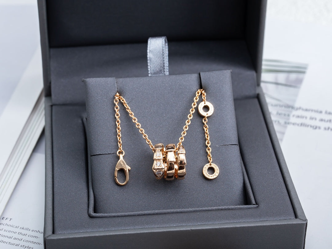 [Everoly JW]SERPENTI PINK GOLD NECKLACE DIAMOND