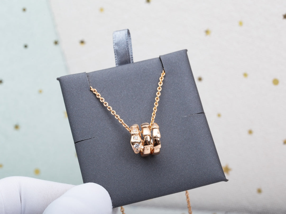 [Everoly JW]SERPENTI PINK GOLD NECKLACE DIAMOND