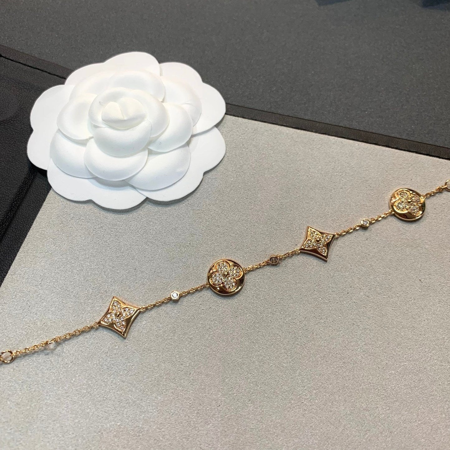 [Everoly JW]STAR AND SUN 4 MOTIFS GOLD DIAMONDS BRACELET