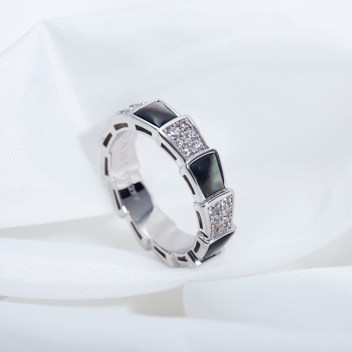 [Everoly JW]SERPENTI RING SILVER DIAMOND BLACK MOP 4MM