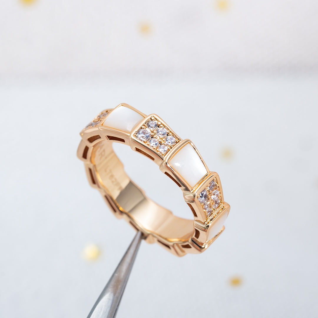 [Everoly JW]SERPENTI RING PINK GOLD MOP DIAMOND PAVED 4MM
