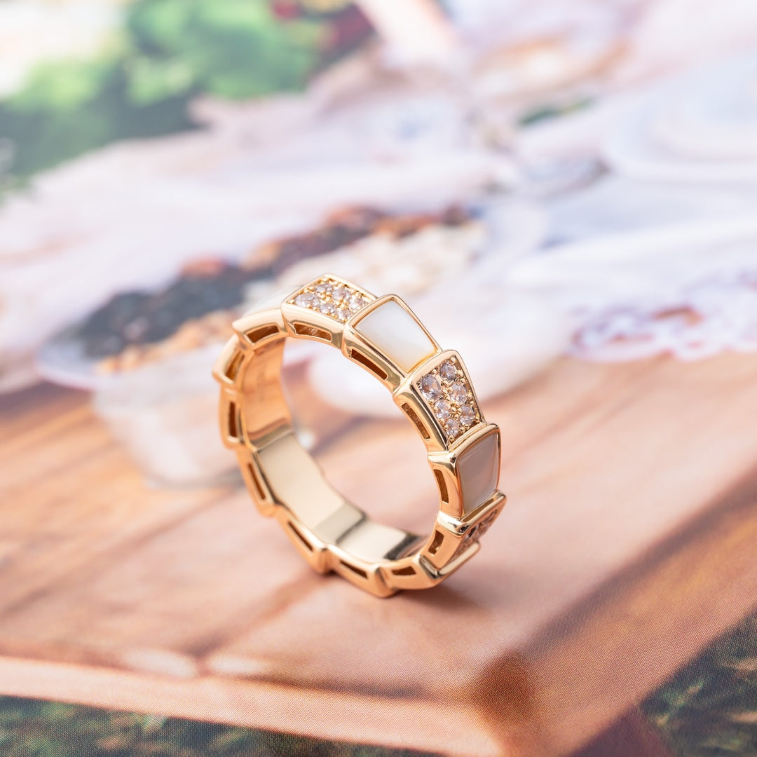 [Everoly JW]SERPENTI RING PINK GOLD MOP DIAMOND PAVED 4MM