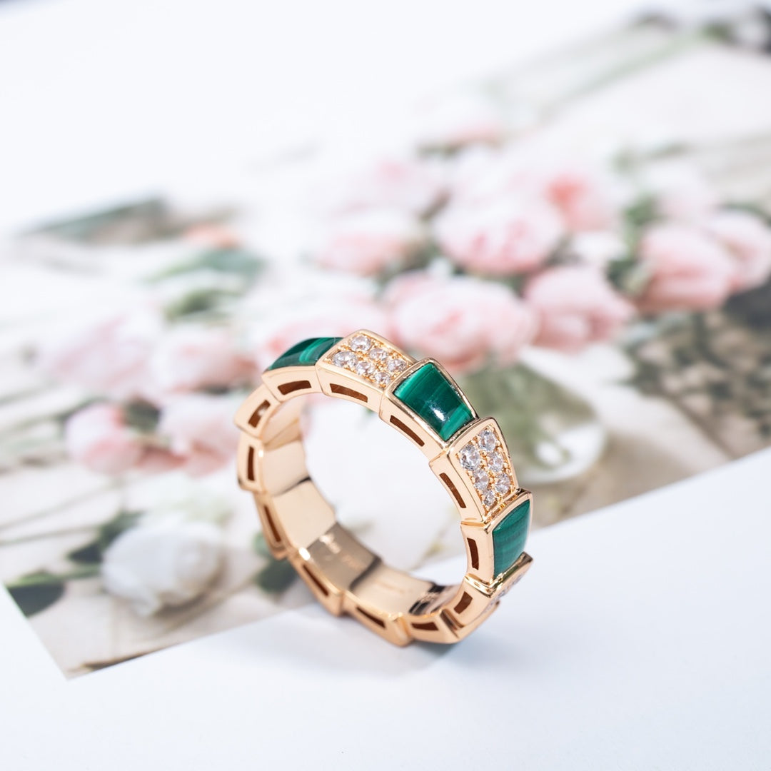 [Everoly JW]SERPENTI RING PINK GOLD MALACHITE DIAMOND PAVED 4MM