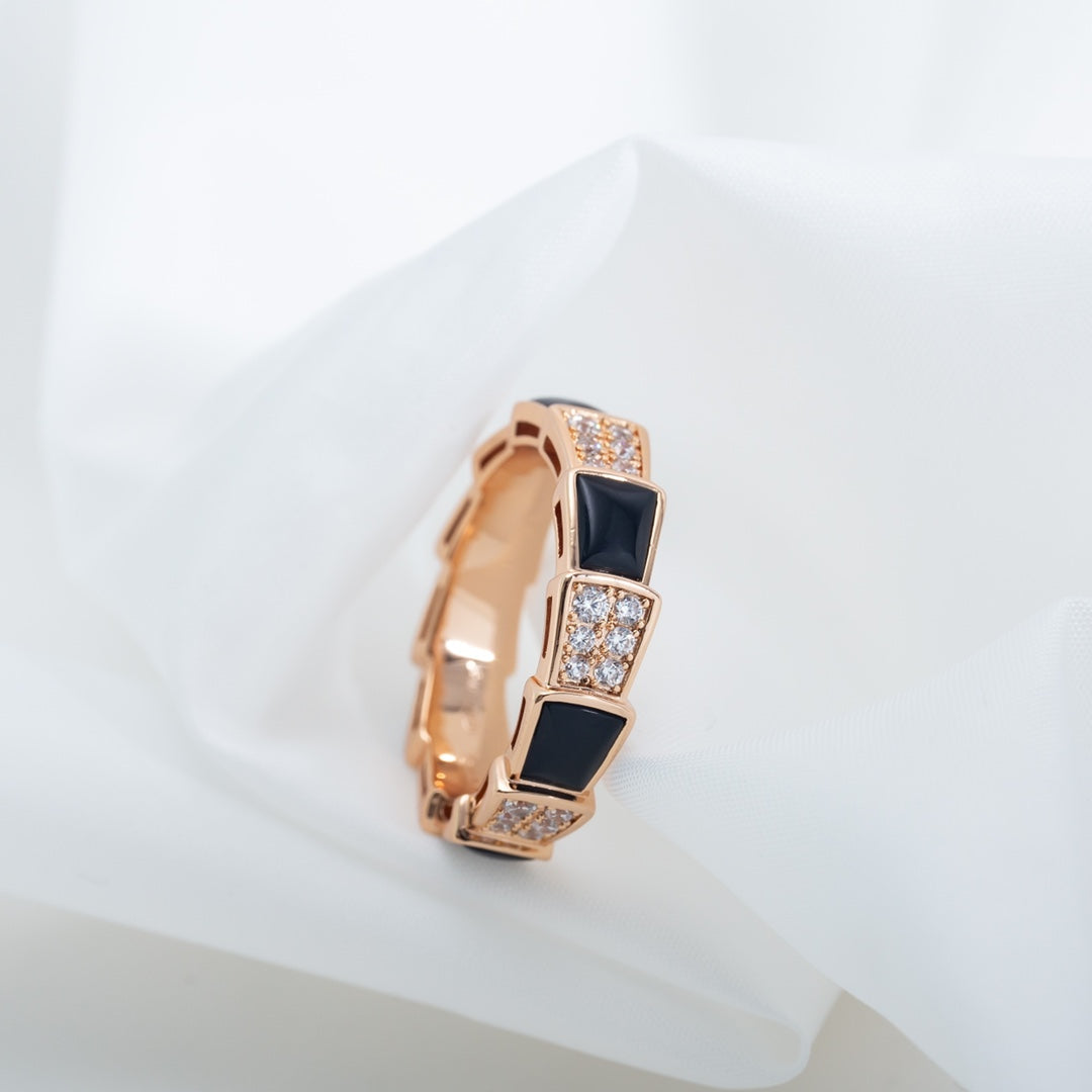 [Everoly JW]SERPENTI RING PINK GOLD BLACK MOP DIAMOND PAVED 4MM