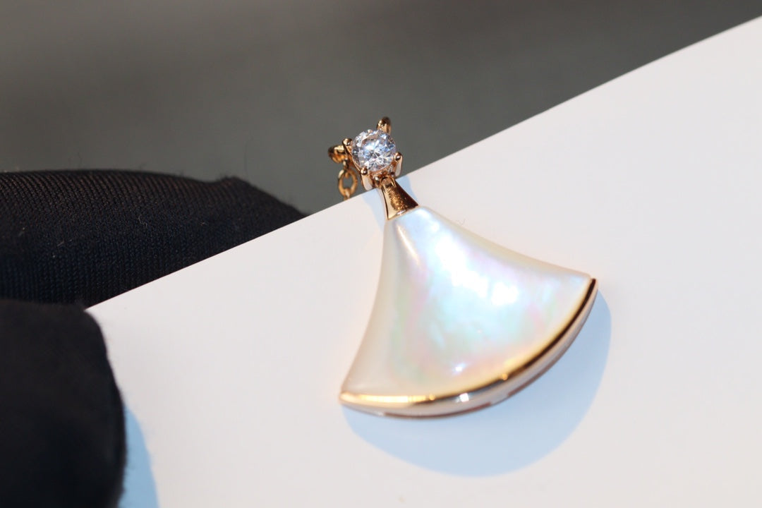[Everoly JW]DREAM NECKLACE WHITE MOP PINK GOLD 1 DIAMOND