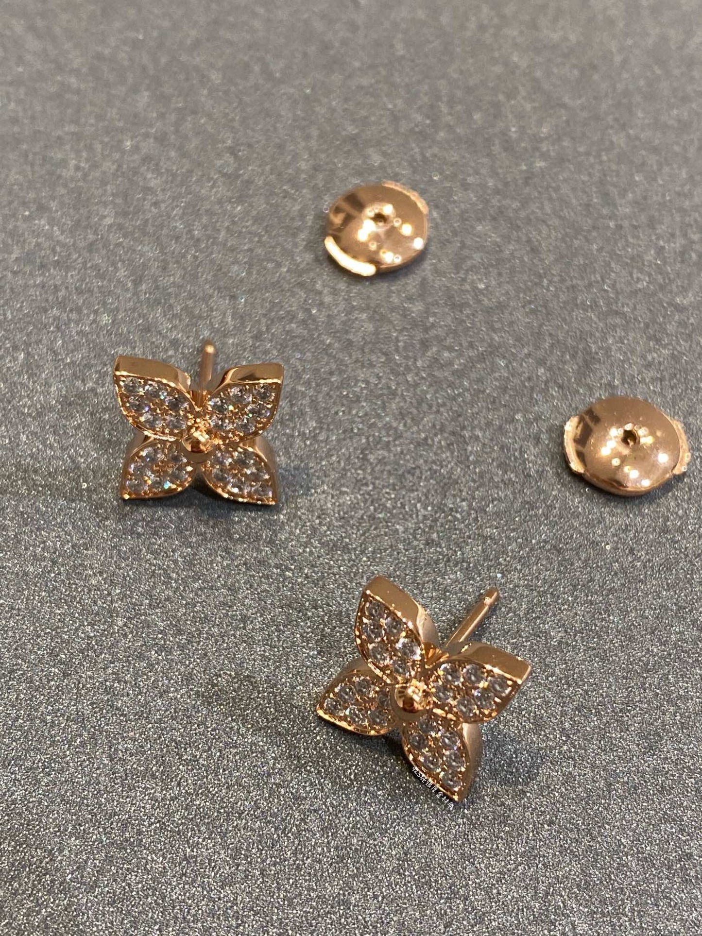 [Everoly JW]STAR BLOSSOM STUD DIAMONDS EARRINGS