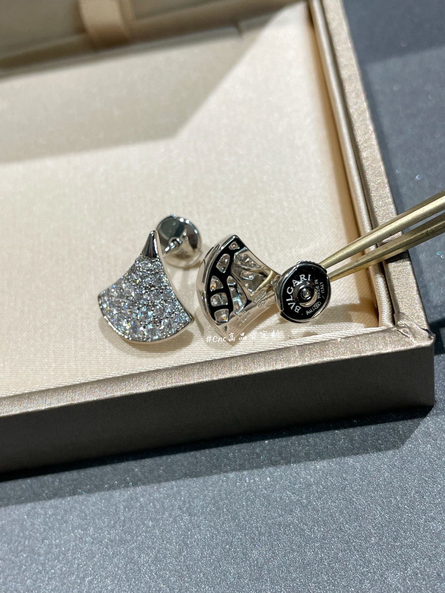 [Everoly JW]DREAM STUD EARRINGS DIAMOND