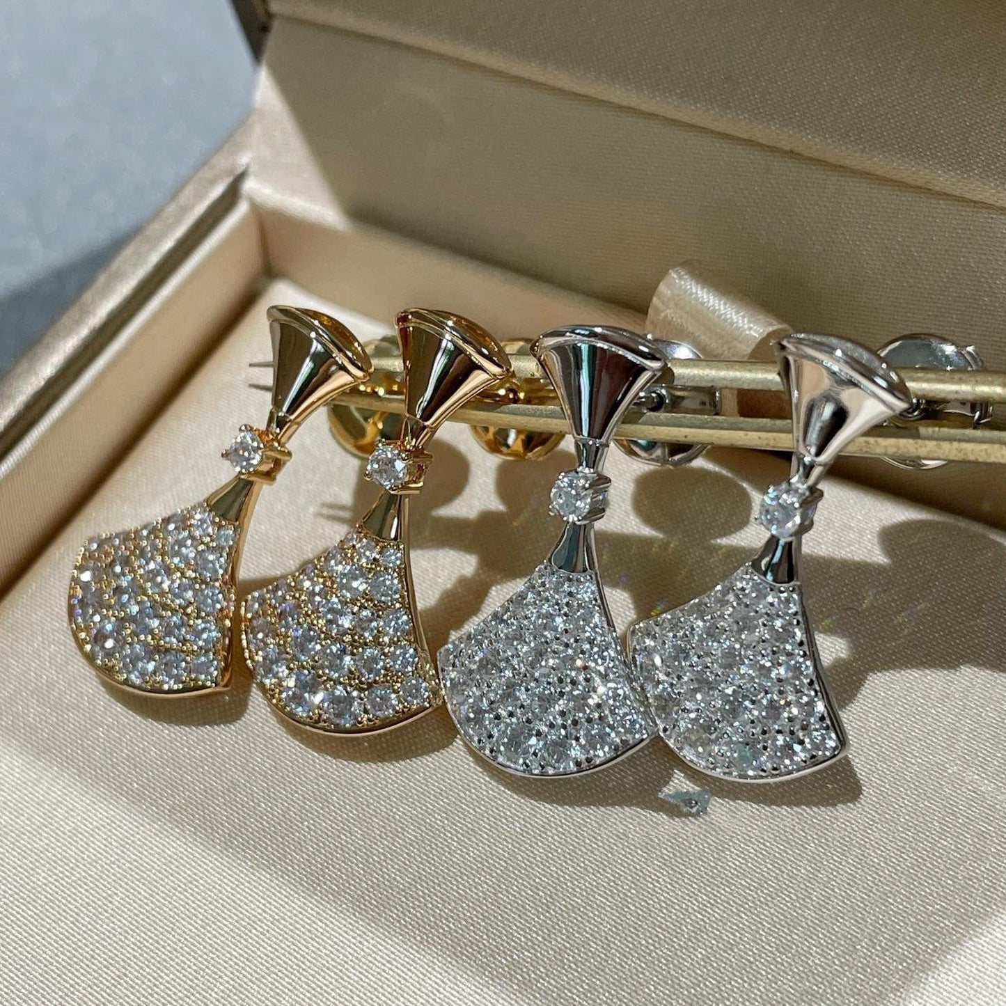 [Everoly JW]DREAM EARRINGS DIAMOND