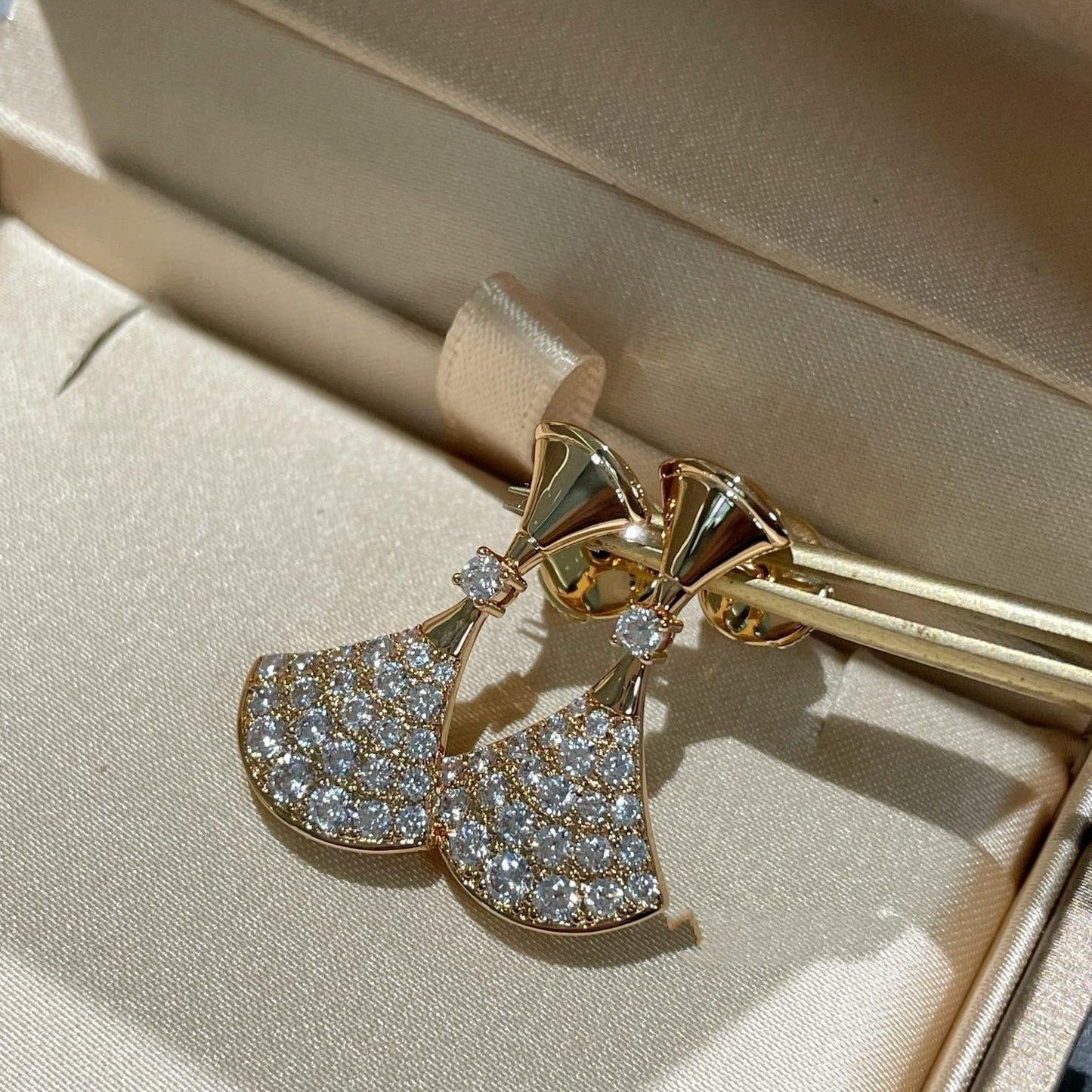 [Everoly JW]DREAM EARRINGS DIAMOND