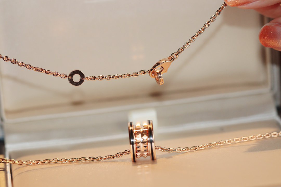 [Everoly JW]ZERO 1 ROCK PEDANT PINK GOLD BLACK NECKLACE