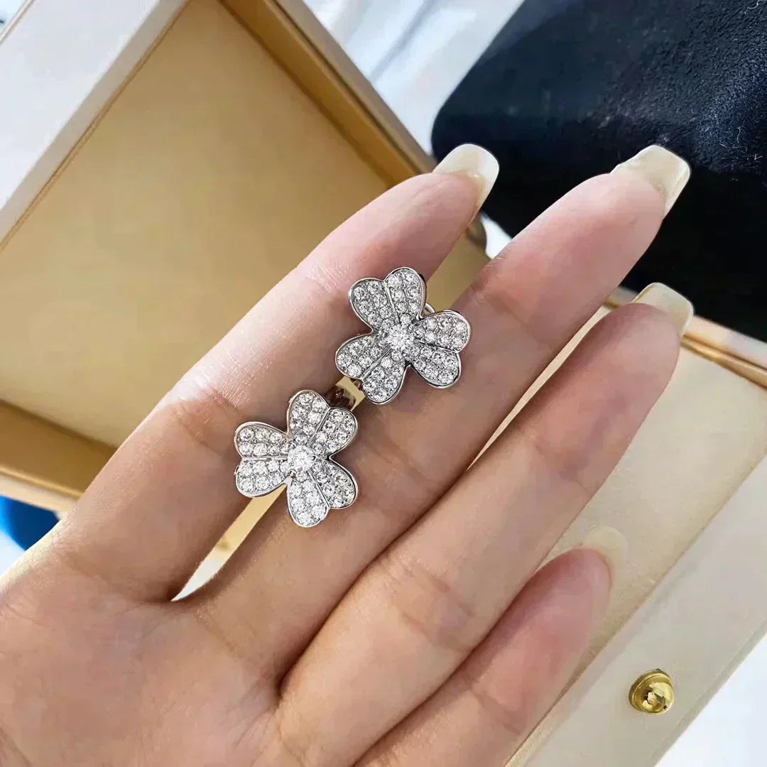 [Everoly JW]CLOVER COMOS DIAMOND EARRINGS SILVER