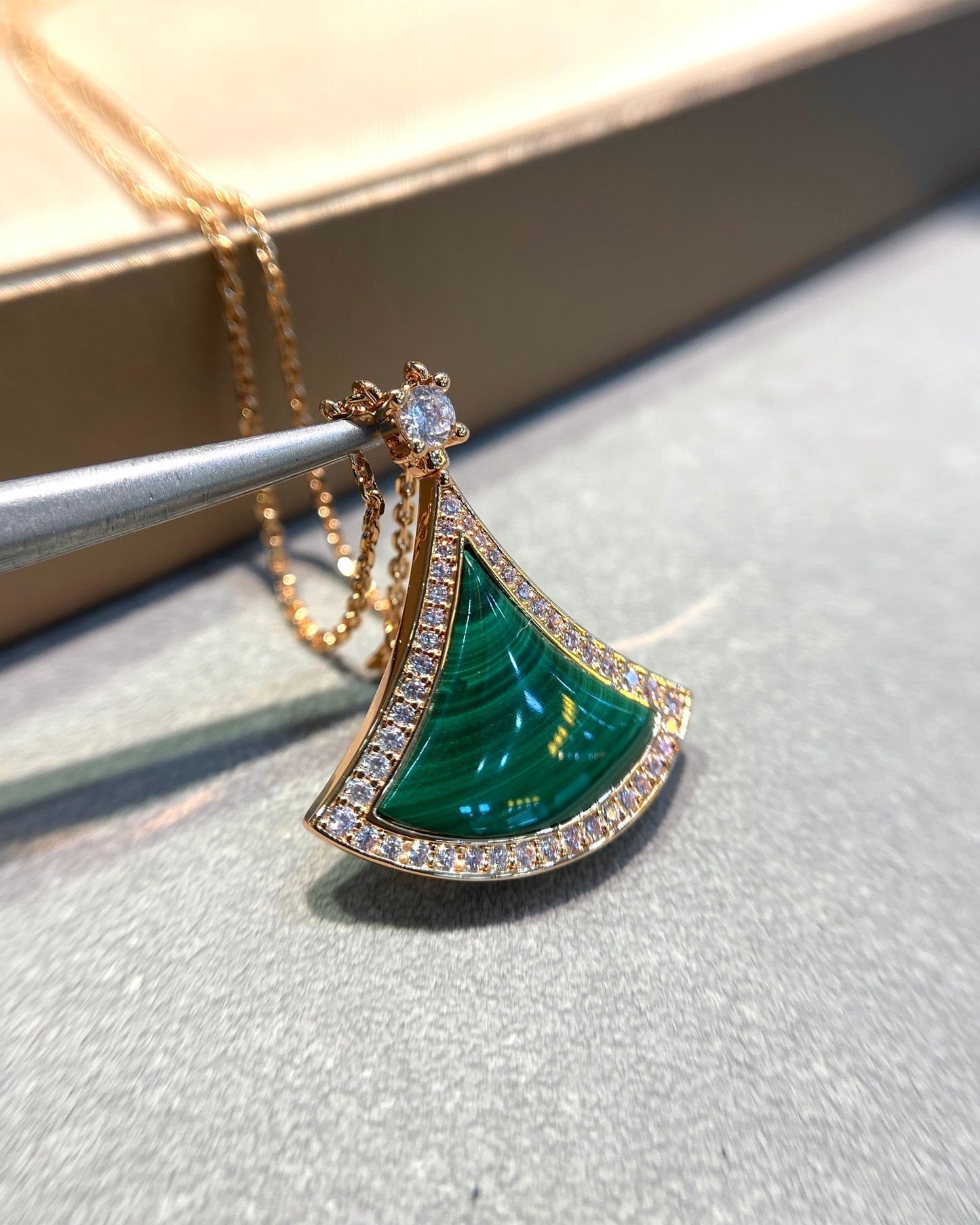[Everoly JW]DREAM MALACHITE DIAMOND PAVED PINK GOLD NECKLACE
