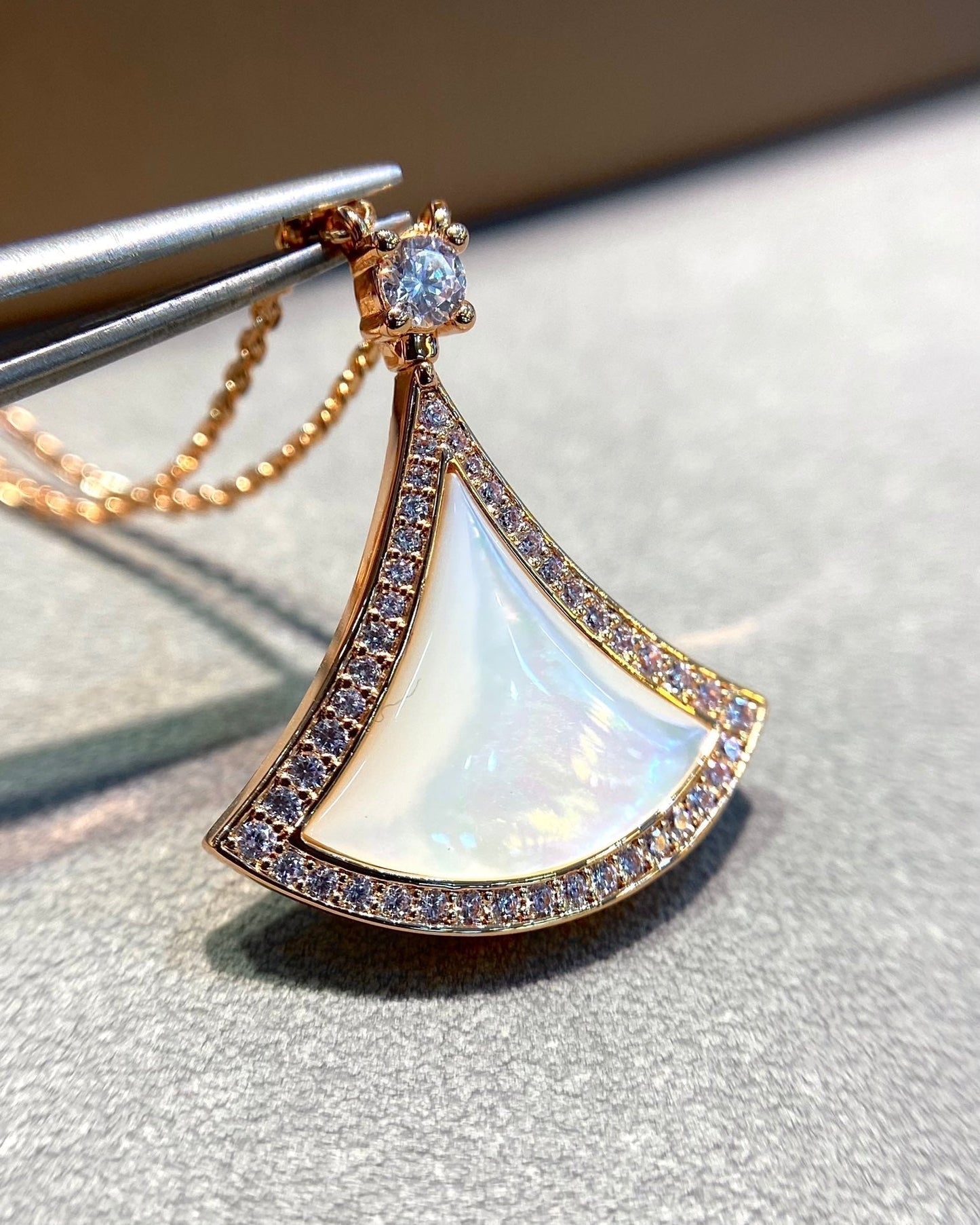 [Everoly JW]DREAM MOP DIAMOND PAVED PINK GOLD NECKLACE