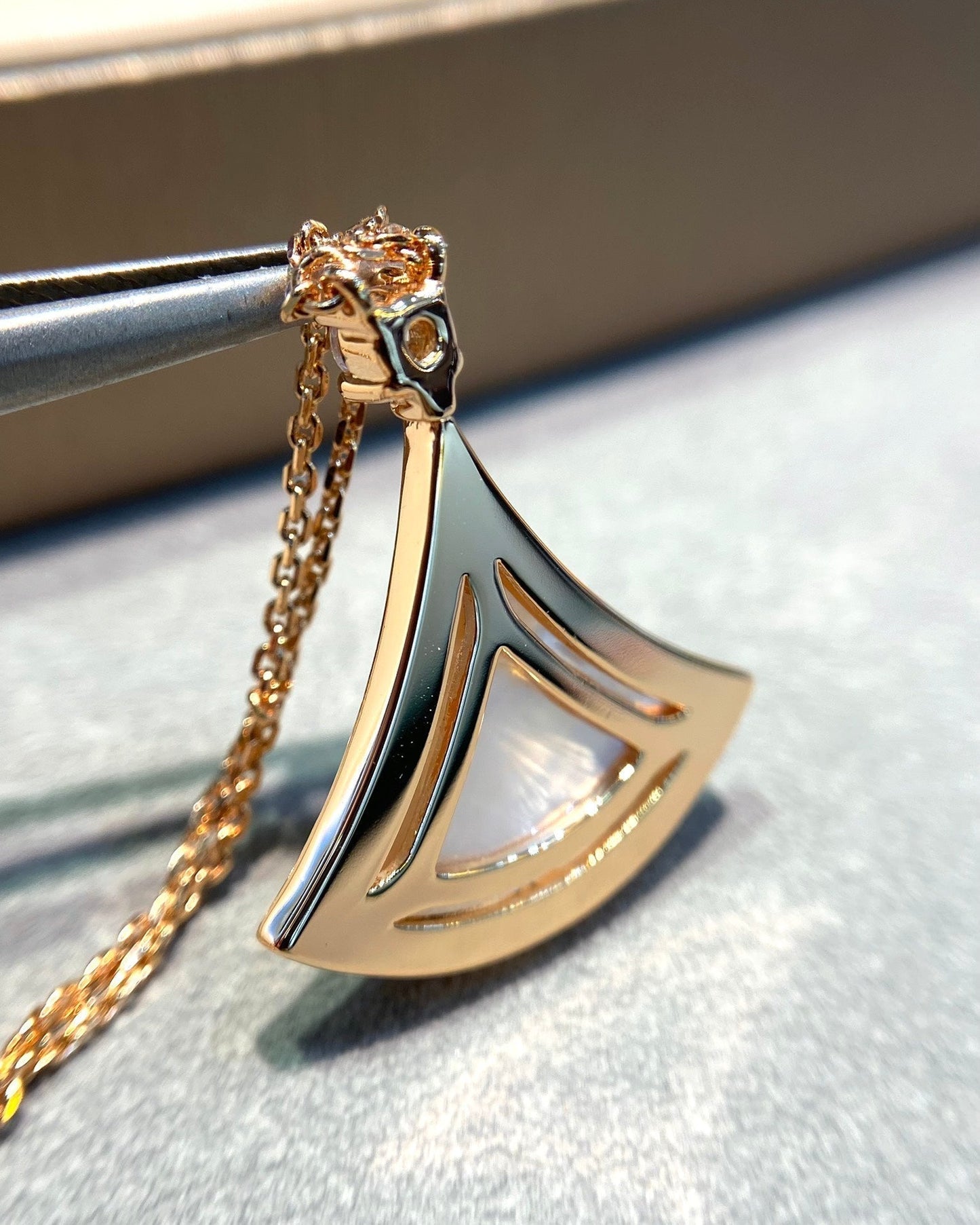 [Everoly JW]DREAM MOP DIAMOND PAVED PINK GOLD NECKLACE