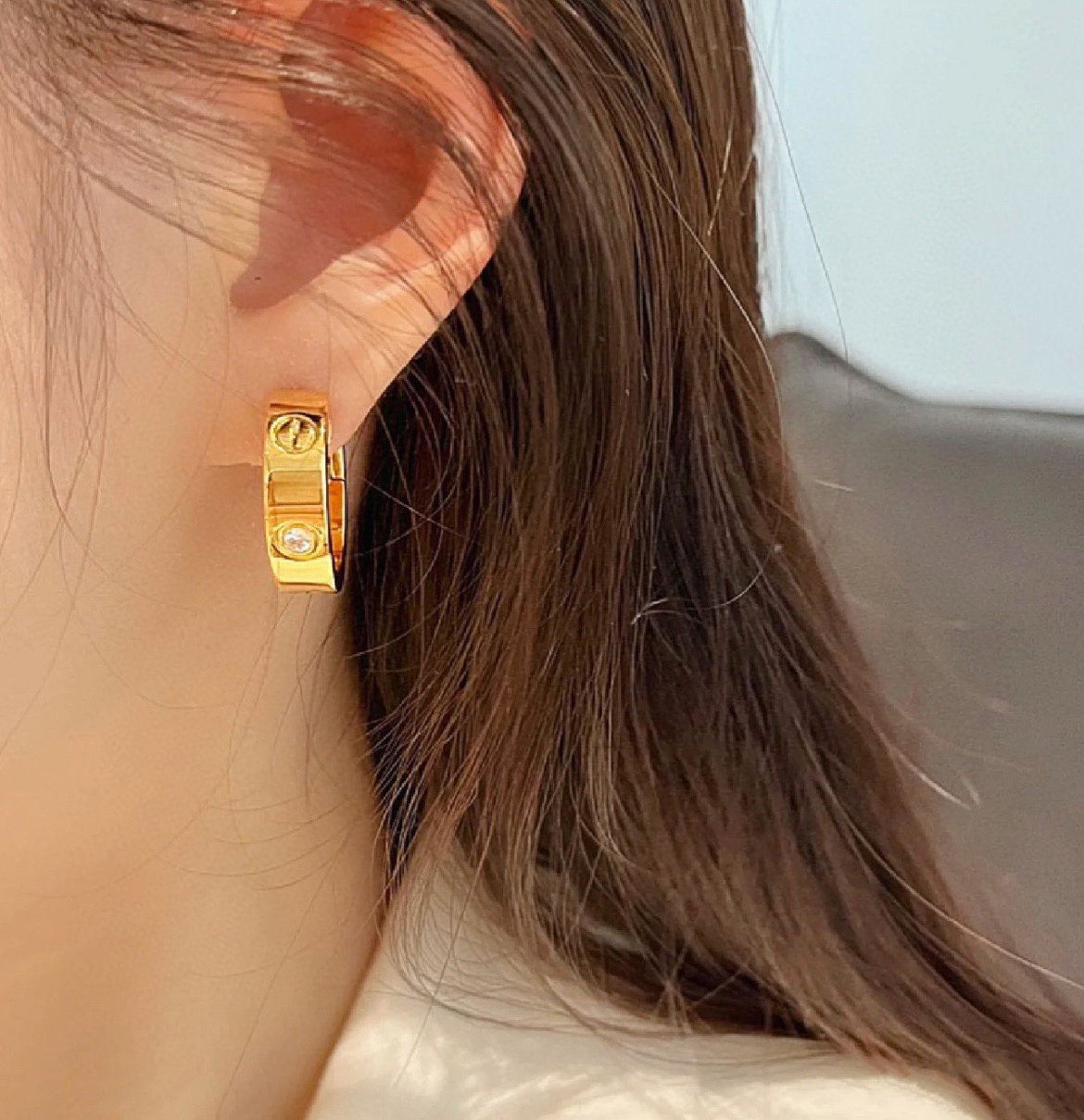 [Everoly JW]LOVE 5.5MM 1 DIAMOND EARRINGS