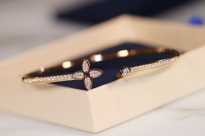 [Everoly JW]IDYLLE GOLD OPEN BRACELET DIAMOND PAVED