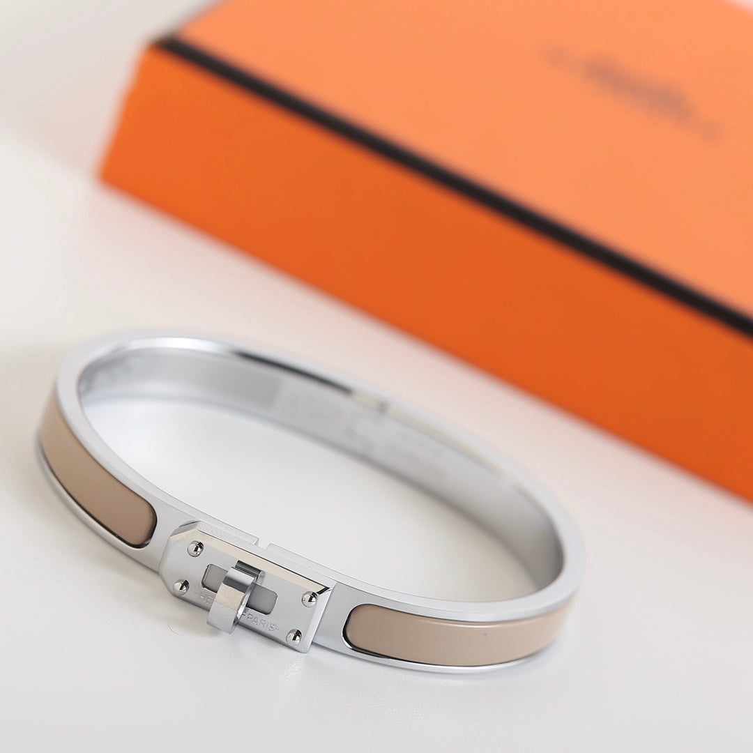 [Everoly JW]HM KELLY GRAUES ARMBAND