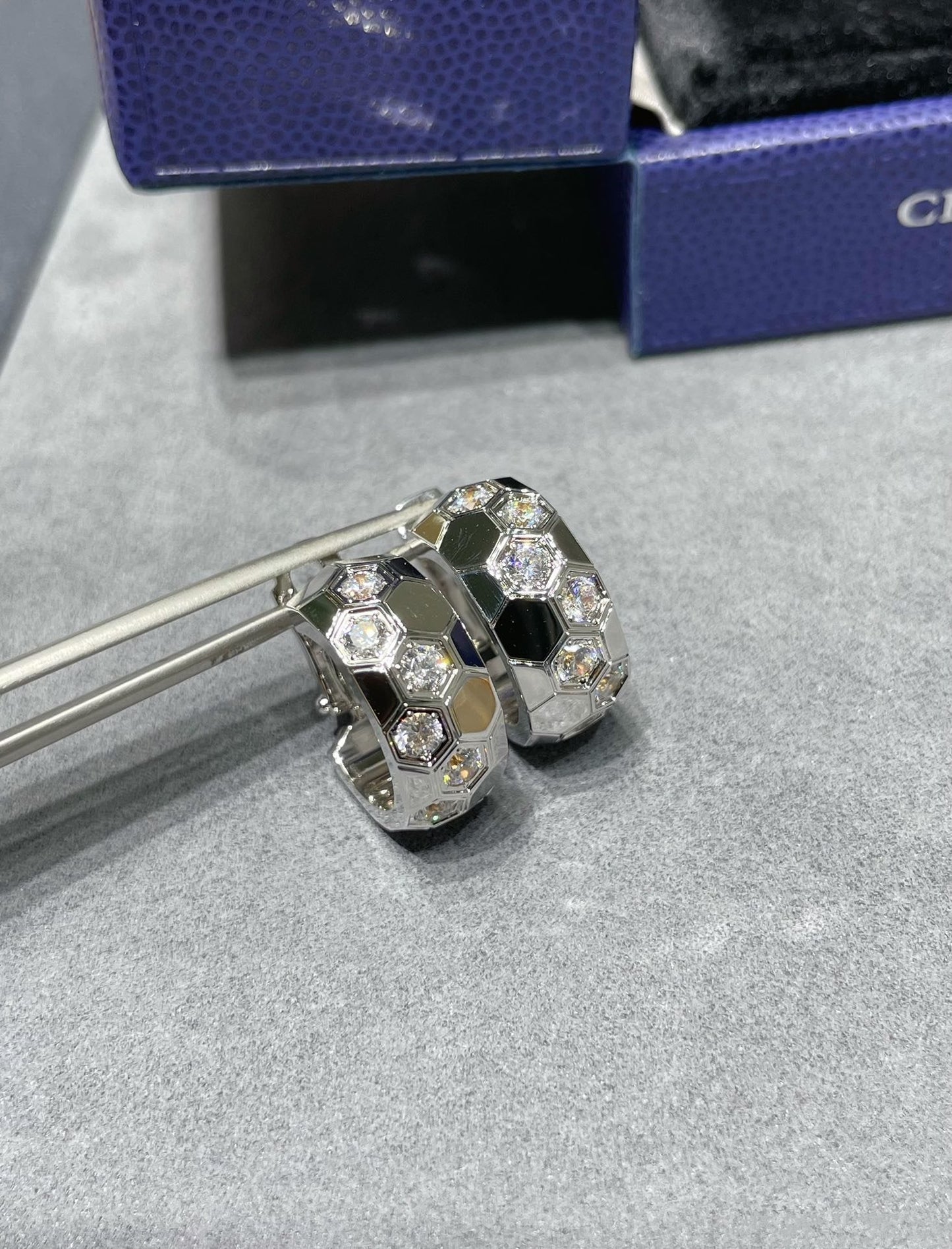 [Everoly JW] BEE LOVE DIAMANT-KREOLEN 