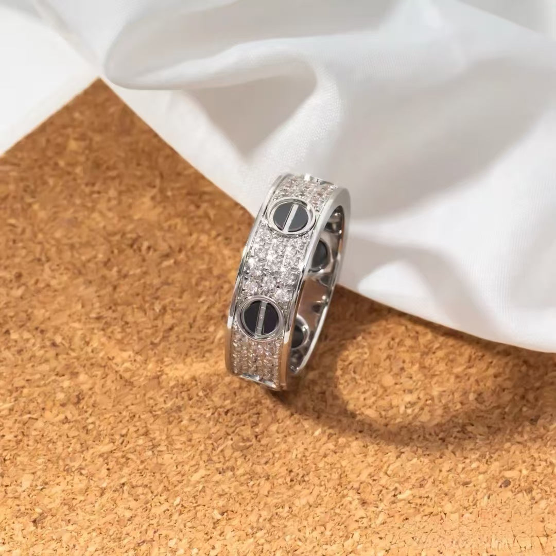 [Everoly JW]LOVE RING 5.5MM DIAMONDS PAVED CERAMIC