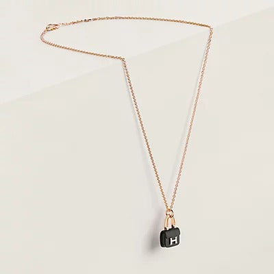 [Everoly JW] HALSKETTE MIT ANHÄNGER „HM AMULETTES CONSTANCE“ FÜR DAMEN