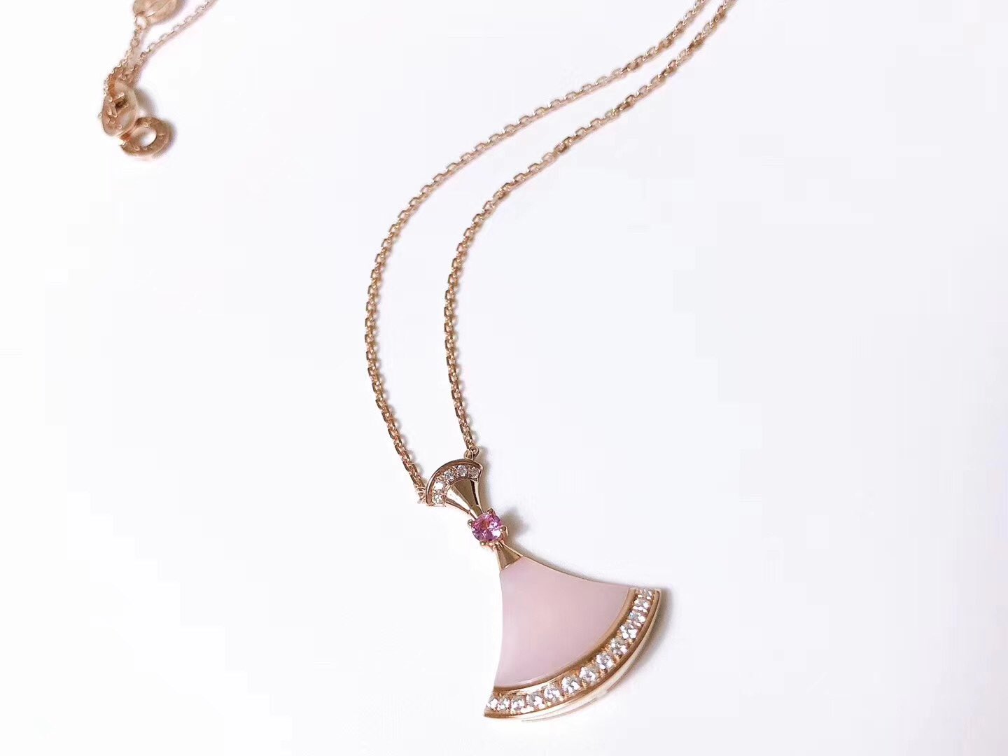 [Everoly JW]DREAM NECKLACE PINK MOP DIAMOND