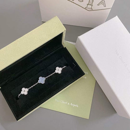 [Everoly JW]  CLOVER 5 MOTIF PURPLE CHALCEDONY BRACELET COLLECTION