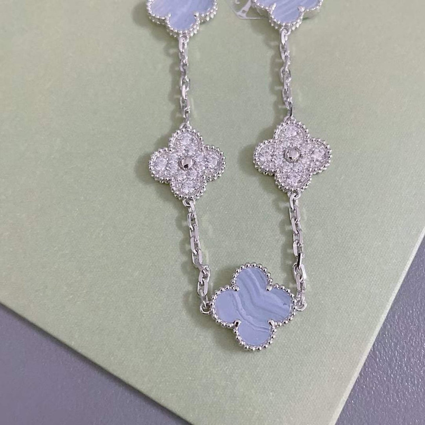 [Everoly JW]CLOVER  5 MOTIF DIAMOND PURPLE CHALCEDONY BRACELET SILVER