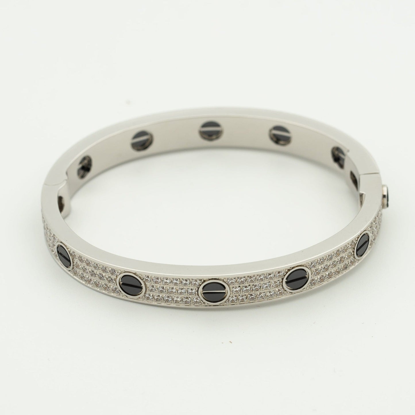 [Everoly JW] LIEBESARMBAND 6,1 MM DIAMANTBESATZTE KERAMIK 