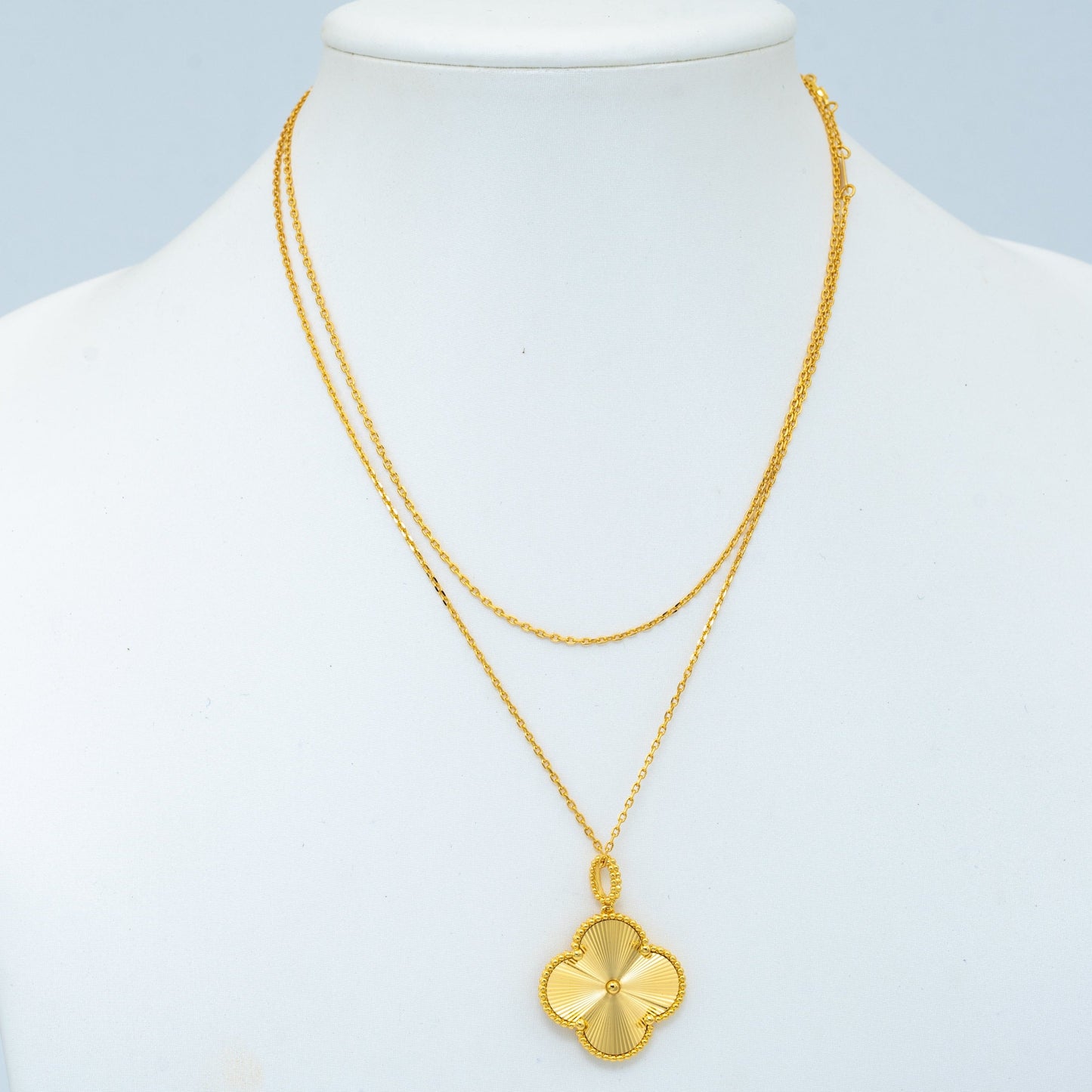[Everoly JW]CLOVER 25MM PEDANT NECKLACE GOLD