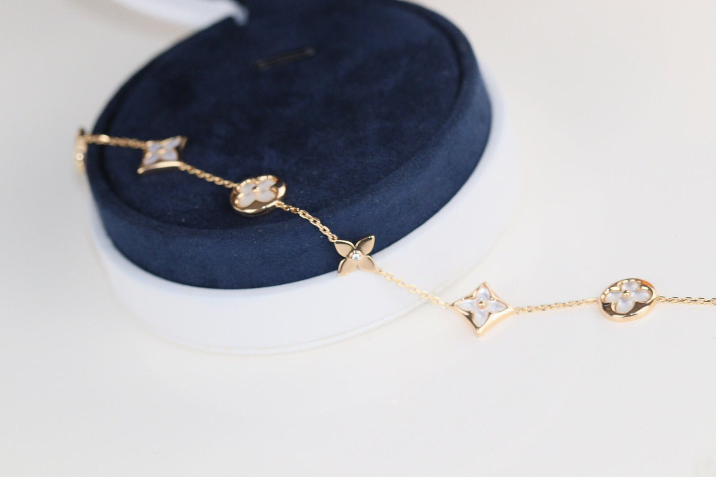 [Everoly JW]LEAF CLOVER BRACELET