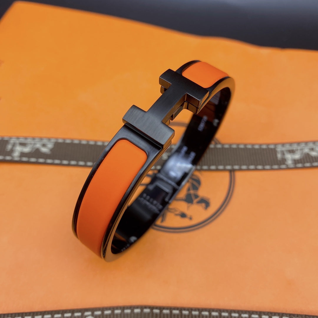[Everoly JW]CLIC HM SO SCHWARZES OREGAN-ARMBAND