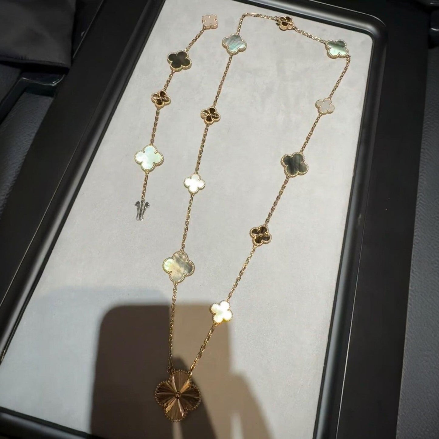 [Everoly JW]DETACHABLE CLOVER 15(11+4) FLOWER ROSE GOLD NECKLACE SET