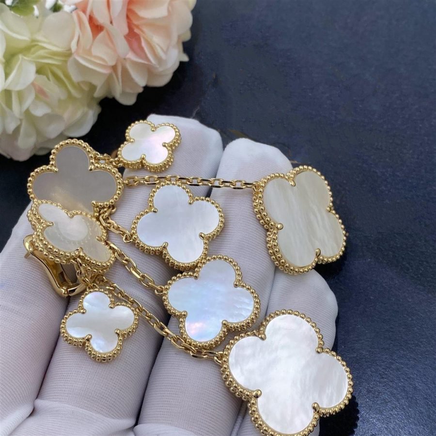 [Everoly JW]CLOVER EARRINGS WHITE MOP 4 MOTIFS GOLD