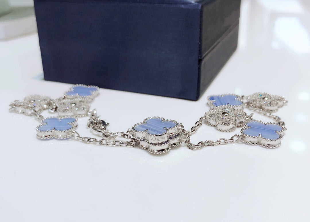 [Everoly JW]CLOVER 10 MOTIFS CHALCEDONY DIAMONDS SILVER NECKLACE